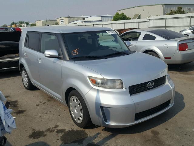 JTLKE50E481024640 - 2008 TOYOTA SCION SILVER photo 1