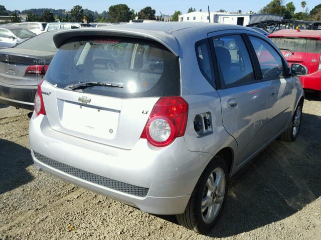 KL1TG66E59B312869 - 2009 CHEVROLET AVEO LT SILVER photo 4