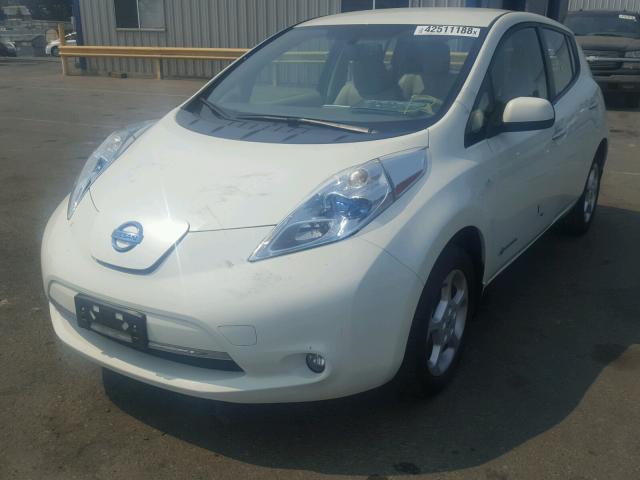 JN1AZ0CP3CT026150 - 2012 NISSAN LEAF SV WHITE photo 2