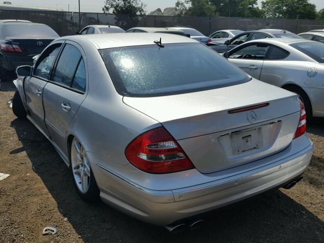 WDBUF76J25A772010 - 2005 MERCEDES-BENZ E 55 AMG SILVER photo 3