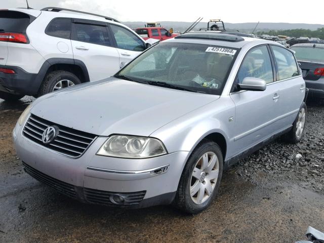 WVWRH63B51P275615 - 2001 VOLKSWAGEN PASSAT GLX 银色 照片 2