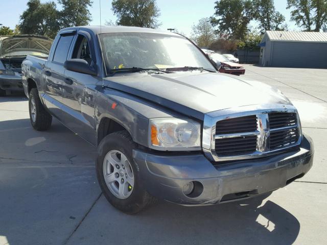 1D7HW48NX7S110602 - 2007 DODGE DAKOTA SILVER photo 1