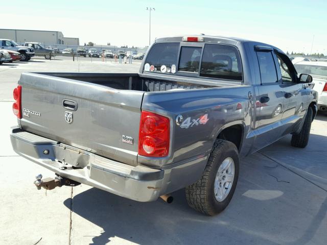 1D7HW48NX7S110602 - 2007 DODGE DAKOTA SILVER photo 4