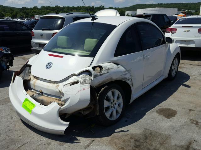 3VWPW31C89M518677 - 2009 VOLKSWAGEN NEW BEETLE 白色 照片 4