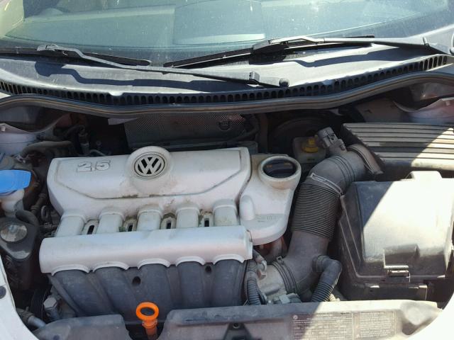 3VWPW31C89M518677 - 2009 VOLKSWAGEN NEW BEETLE 白色 照片 7