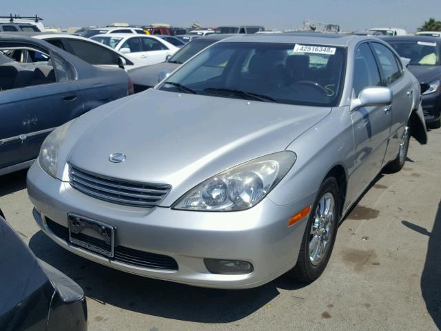 JTHBF30G720061594 - 2002 LEXUS ES 300 SILVER photo 2