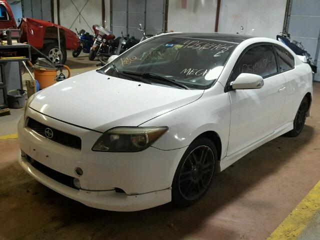 JTKDE167570168832 - 2007 TOYOTA SCION TC WHITE photo 2