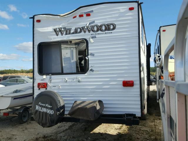 4X4TWDG26F8800302 - 2015 WILDWOOD WILDWOOD WHITE photo 4