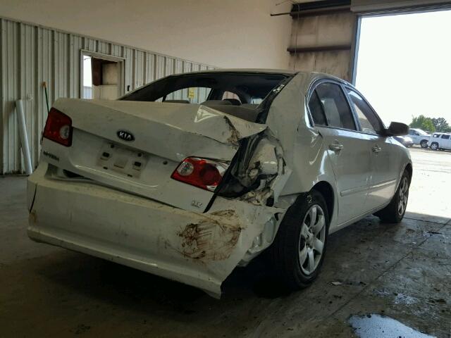 KNAGE123785193823 - 2008 KIA OPTIMA LX WHITE photo 4