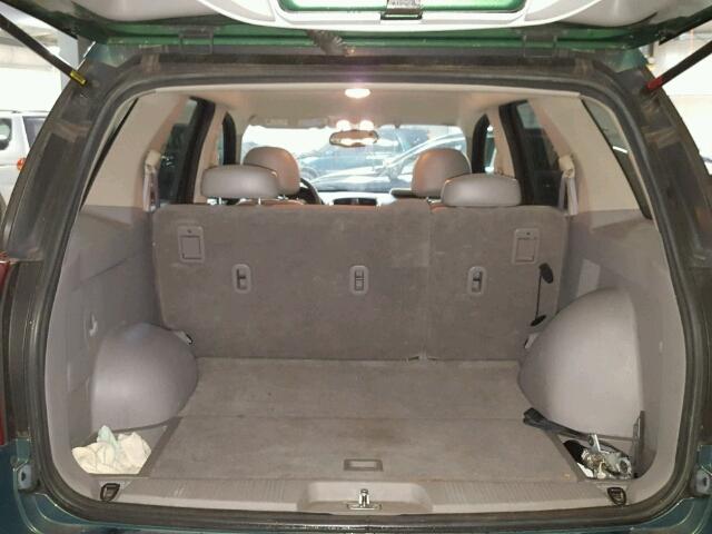 5GZCZ33D36S823598 - 2006 SATURN VUE GREEN photo 9