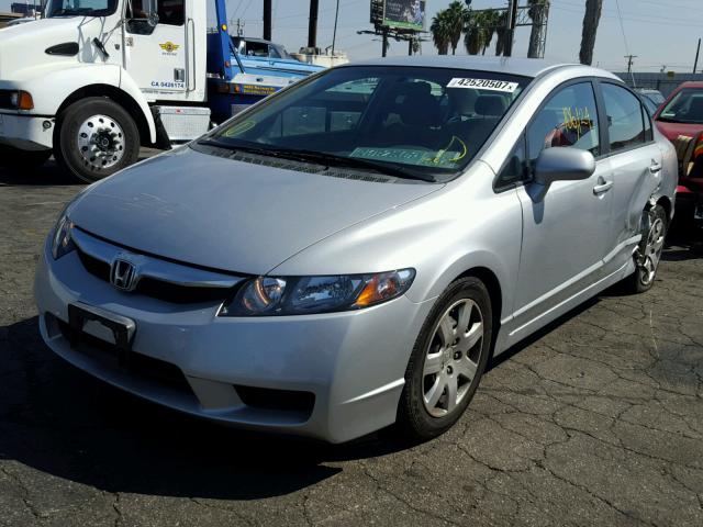 2HGFA1F57AH583424 - 2010 HONDA CIVIC LX SILVER photo 2