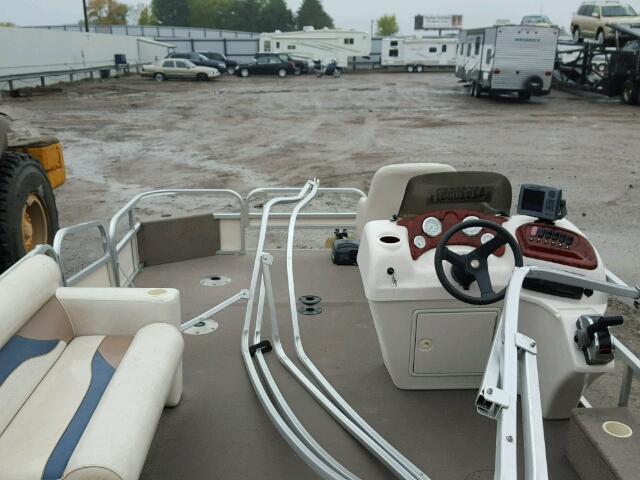 KE114436L910 - 2010 MIST MARINE LOT WHITE photo 5