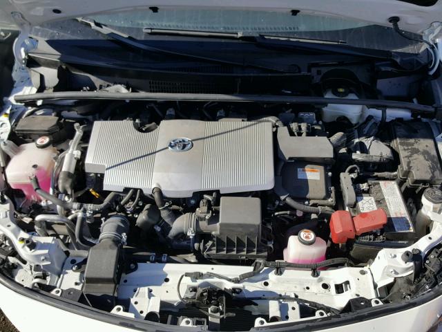 JTDKARFPXH3016943 - 2017 TOYOTA PRIUS PRIM თეთრი ფოტო 7