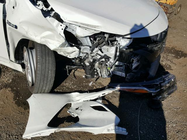 JTDKARFPXH3016943 - 2017 TOYOTA PRIUS PRIM თეთრი ფოტო 9