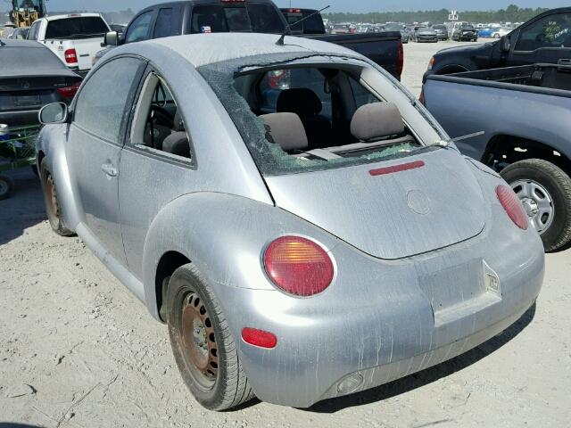 3VWBK21C63M412638 - 2003 VOLKSWAGEN NEW BEETLE 银色 照片 3