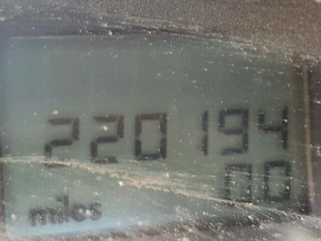 3VWBK21C63M412638 - 2003 VOLKSWAGEN NEW BEETLE 银色 照片 8