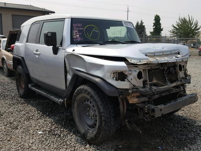 JTEBU11F970074397 - 2007 TOYOTA FJ CRUISER SILVER photo 1