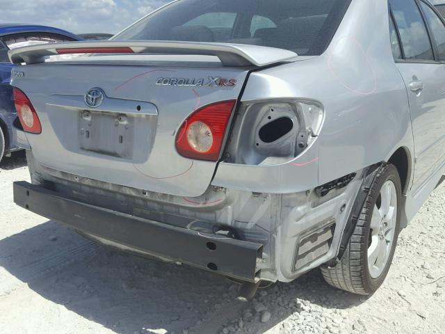 2T1BY32E95C357024 - 2005 TOYOTA COROLLA XR 银色 照片 9