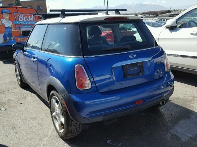 WMWRC335X6TK72180 - 2006 MINI COOPER BLUE photo 3