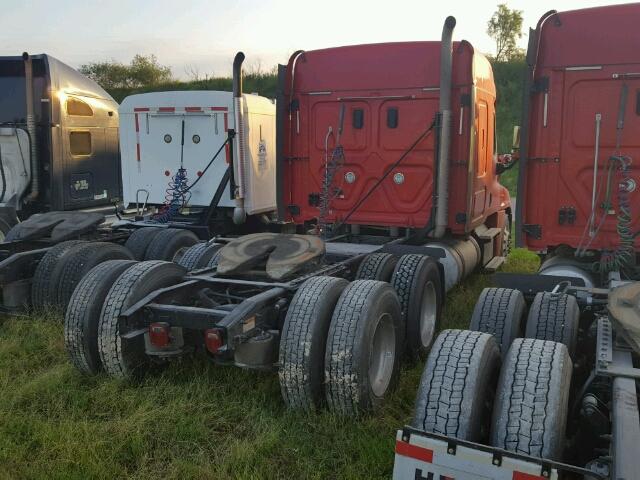 3AKJGLDVXHSHP2507 - 2017 FREIGHTLINER CASCADIA 1 RED photo 4