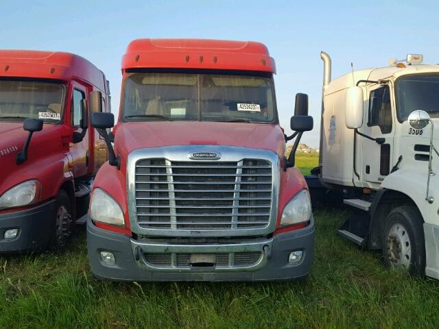 3AKJGLDVXHSHP2507 - 2017 FREIGHTLINER CASCADIA 1 RED photo 9