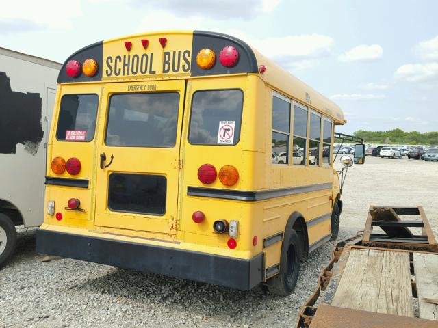 1GBJG31U551208934 - 2005 CHEVROLET BUS YELLOW photo 4