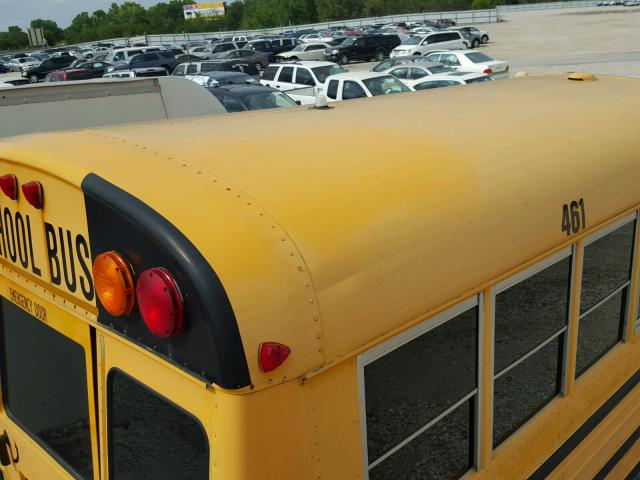 1GBJG31U551208934 - 2005 CHEVROLET BUS YELLOW photo 9