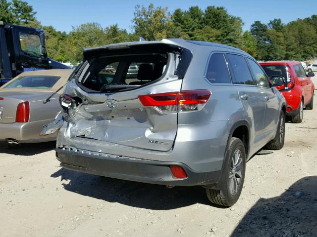 5TDJZRFH1HS461731 - 2017 TOYOTA HIGHLANDER SILVER photo 4