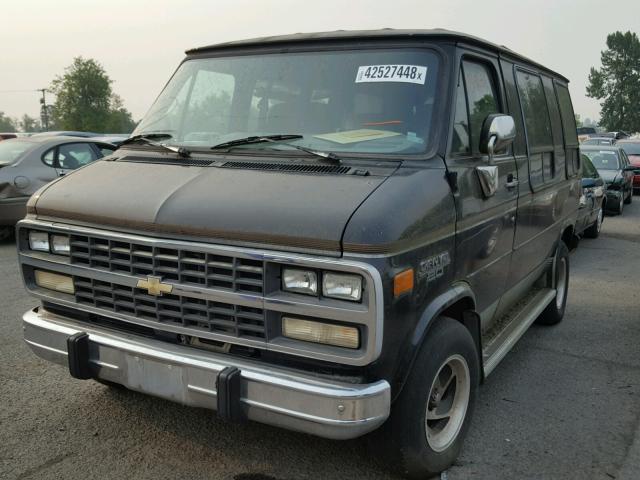 1GBEG25HXSF252709 - 1995 CHEVROLET G20 BLACK photo 2