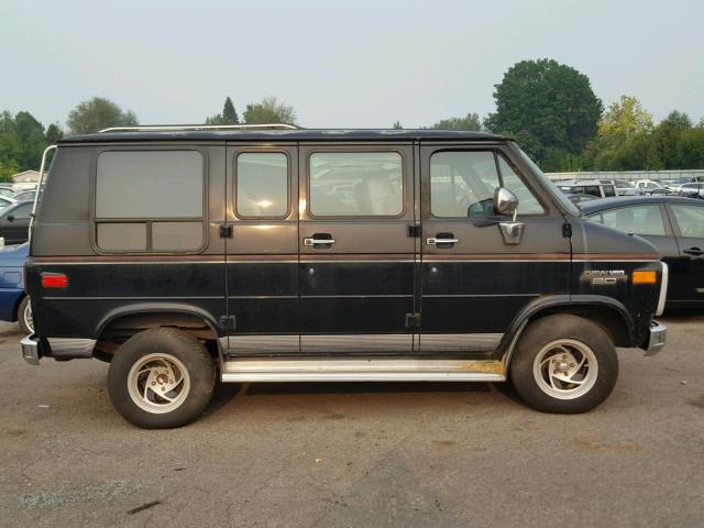 1GBEG25HXSF252709 - 1995 CHEVROLET G20 BLACK photo 9