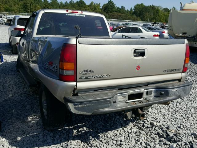 1GCHK29U82E220488 - 2002 CHEVROLET SILVERADO SILVER photo 3