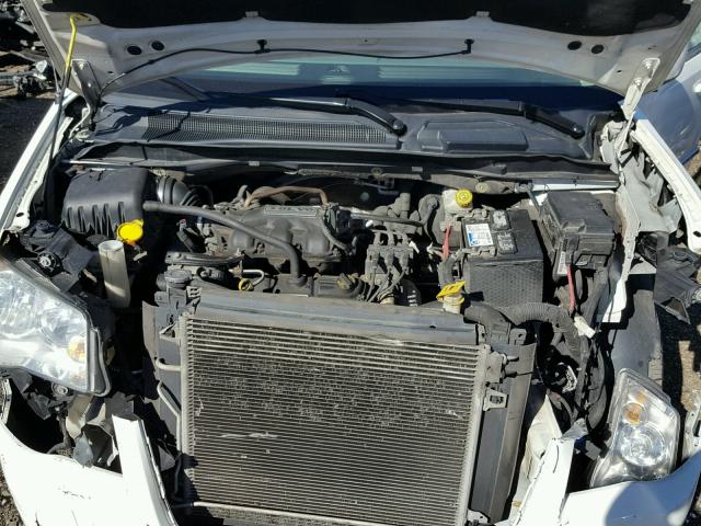 2A4RR5D13AR310092 - 2010 CHRYSLER TOWN & COU 白色 照片 7