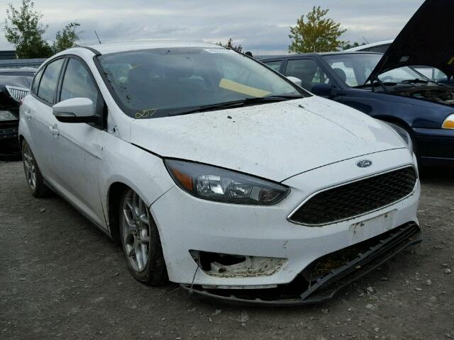 1FADP3K2XFL337074 - 2015 FORD FOCUS SE WHITE photo 1