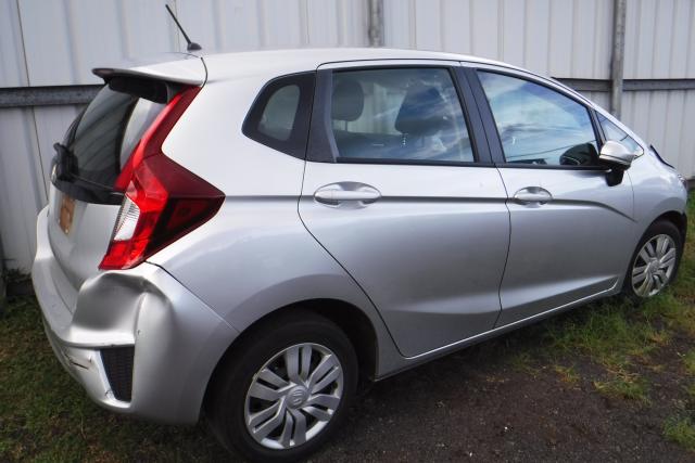 JHMGK5H53GX014710 - 2016 HONDA FIT فضي صورة 4