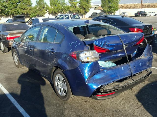 3KPFK4A74HE139414 - 2017 KIA FORTE LX BLUE photo 3