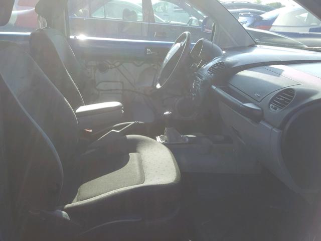 3VWCD21C1YM446055 - 2000 VOLKSWAGEN NEW BEETLE 蓝色 照片 5