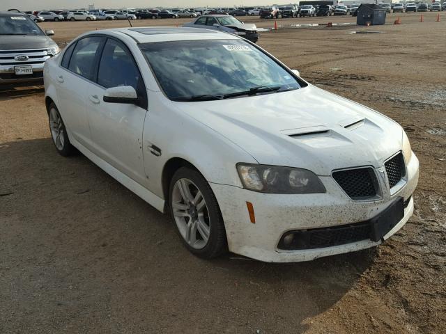 6G2ER57748L140274 - 2008 PONTIAC G8 WHITE photo 1