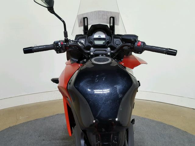 JKALEEF11GDA09480 - 2016 KAWASAKI LE650 F ORANGE photo 17