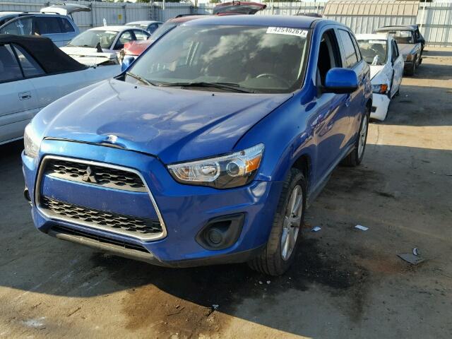 4A4AP3AU8FE042701 - 2015 MITSUBISHI OUTLANDER BLUE photo 2