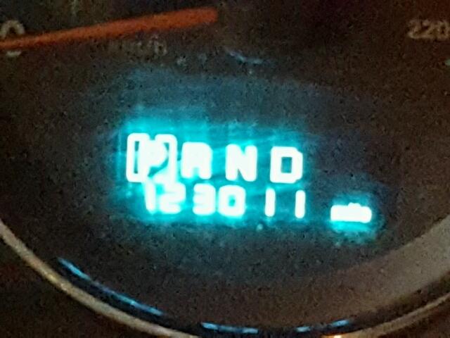 1J8HG48K37C702276 - 2007 JEEP COMMANDER BLACK photo 8