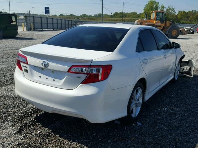 4T1BF1FK3EU438030 - 2014 TOYOTA CAMRY L WHITE photo 4