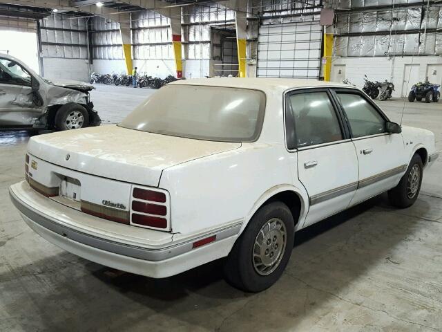 1G3AG55M8R6350768 - 1994 OLDSMOBILE CUTLASS CI WHITE photo 4
