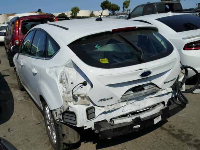 1FADP3R42EL363738 - 2014 FORD FOCUS BEV WHITE photo 3