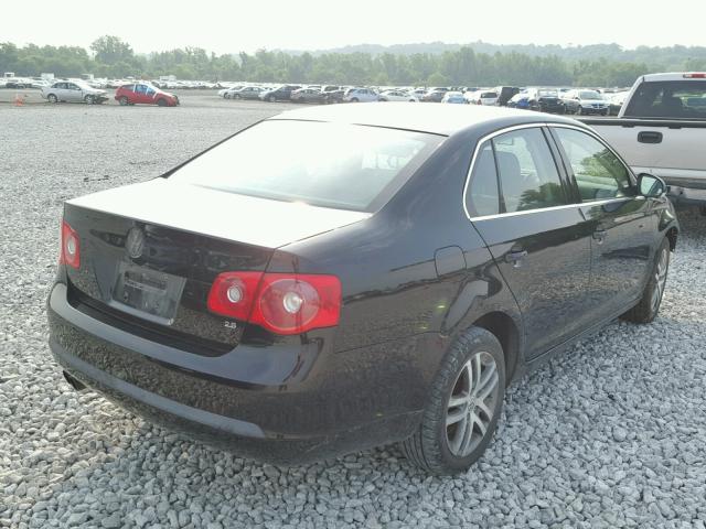 3VWRF71K06M700375 - 2006 VOLKSWAGEN JETTA 2.5 BLACK photo 4