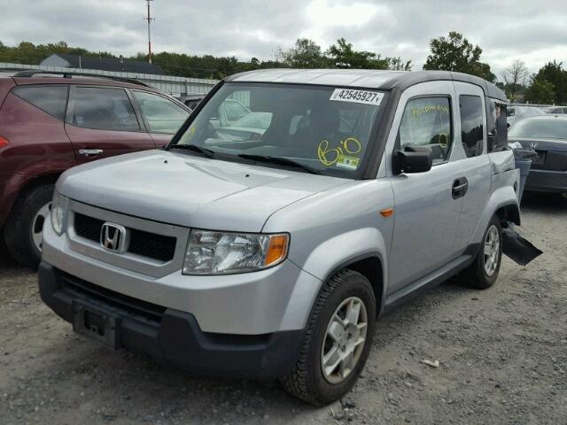 5J6YH2H3XBL005238 - 2011 HONDA ELEMENT LX SILVER photo 2