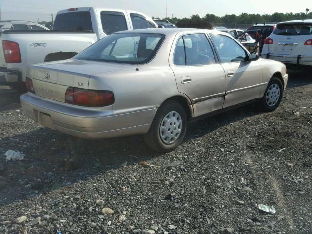 JT2BG12K2T0408263 - 1996 TOYOTA CAMRY DX GOLD photo 4