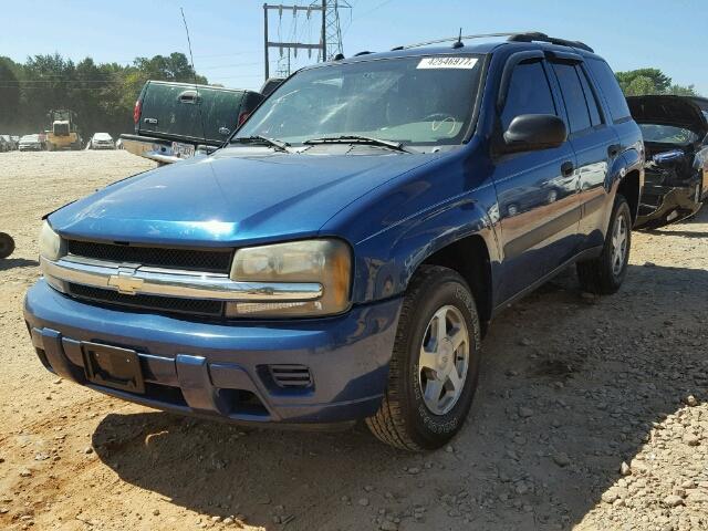 1GNDS13S552198222 - 2005 CHEVROLET TRAILBLAZE BLUE photo 2