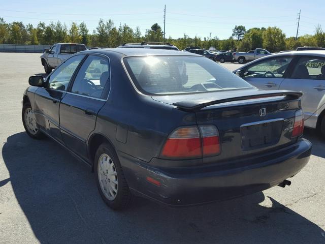 1HGCD5662VA248568 - 1997 HONDA ACCORD GREEN photo 3