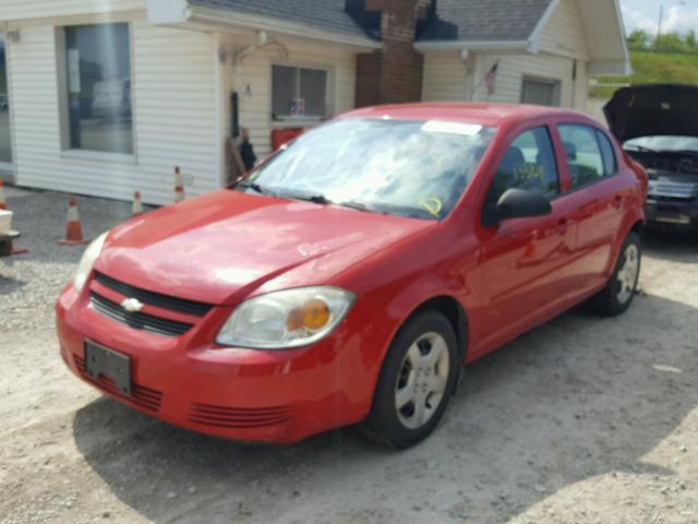 1G1AK52F657575076 - 2005 CHEVROLET COBALT RED photo 2