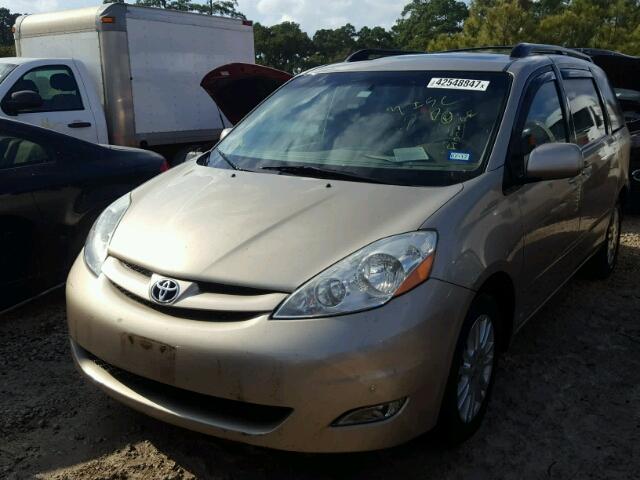 5TDYK4CC8AS300622 - 2010 TOYOTA SIENNA GOLD photo 2